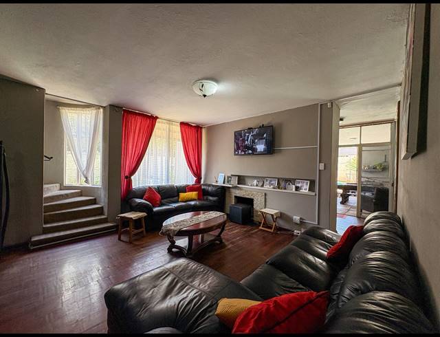 5 BEDROOM HOUSE FOR SALE IN BRAKPAN CENTRAL